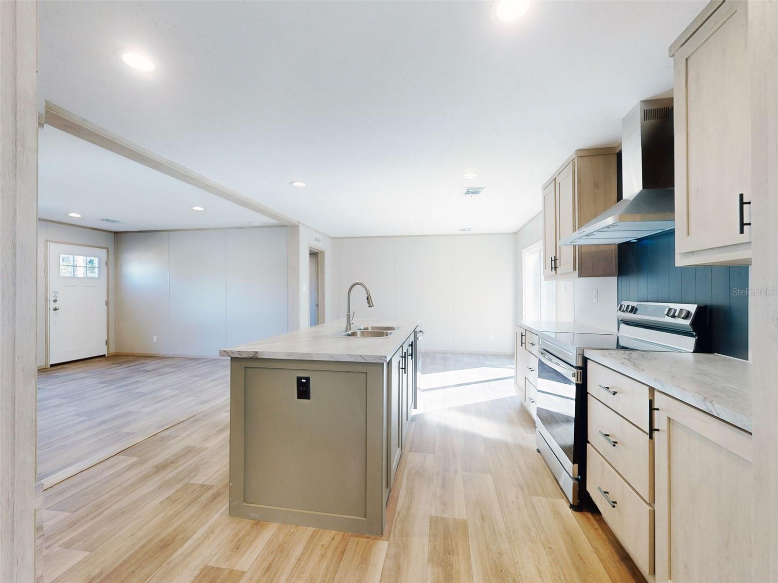 Image 61 of 67 For 660 131 Avenue