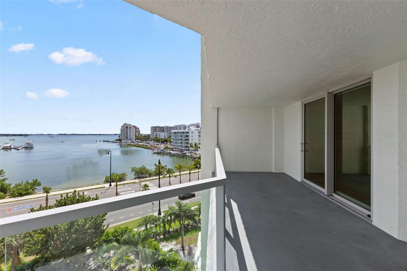 Image 13 of 62 For 1111 Gulfstream Avenue 6b