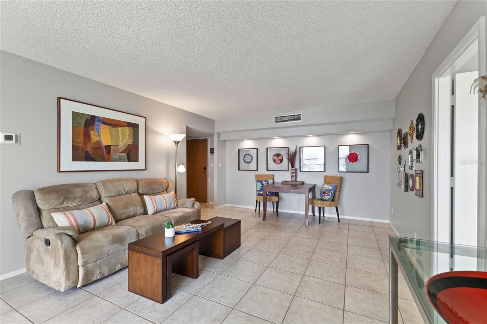 Image 18 of 62 For 1111 Gulfstream Avenue 6b