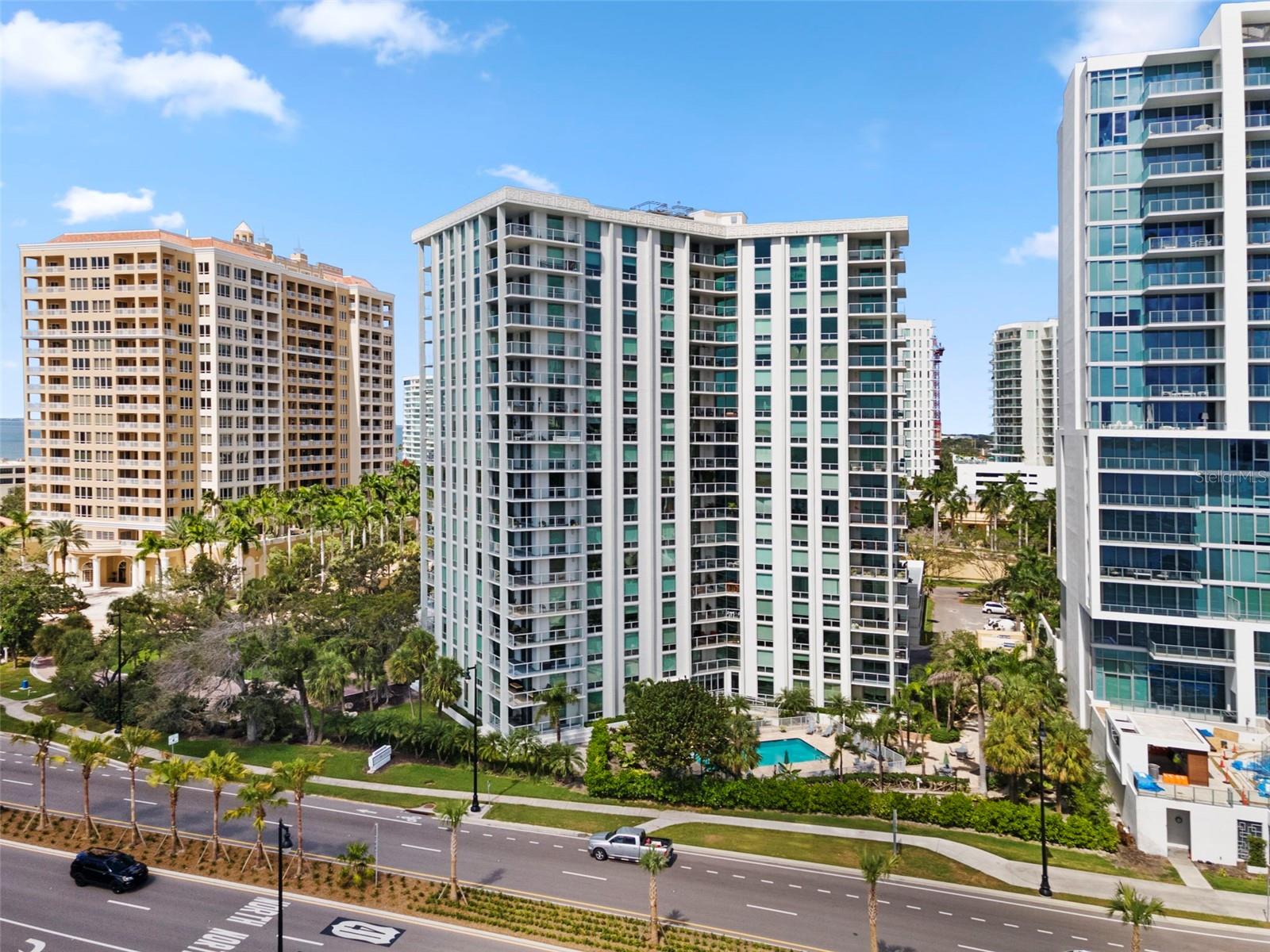 Image 2 of 62 For 1111 Gulfstream Avenue 6b