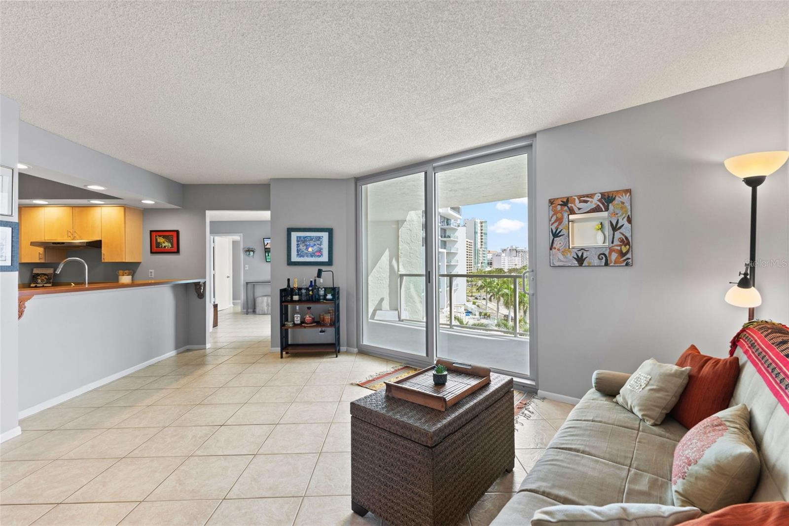 Image 21 of 62 For 1111 Gulfstream Avenue 6b