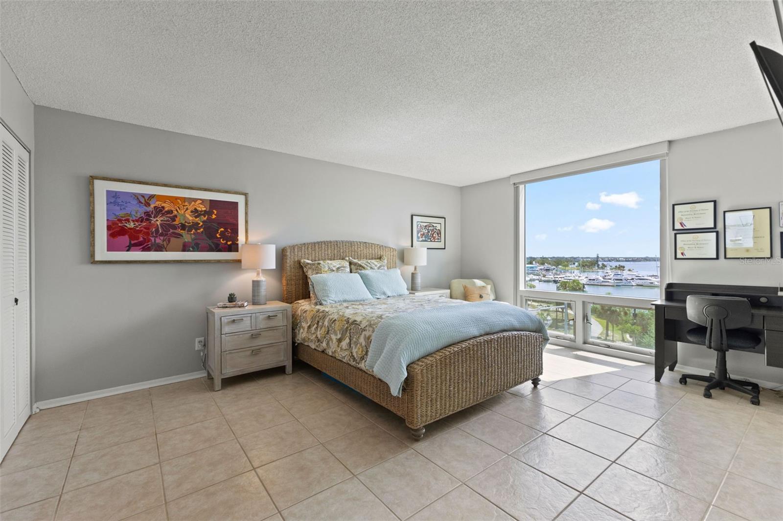 Image 27 of 62 For 1111 Gulfstream Avenue 6b