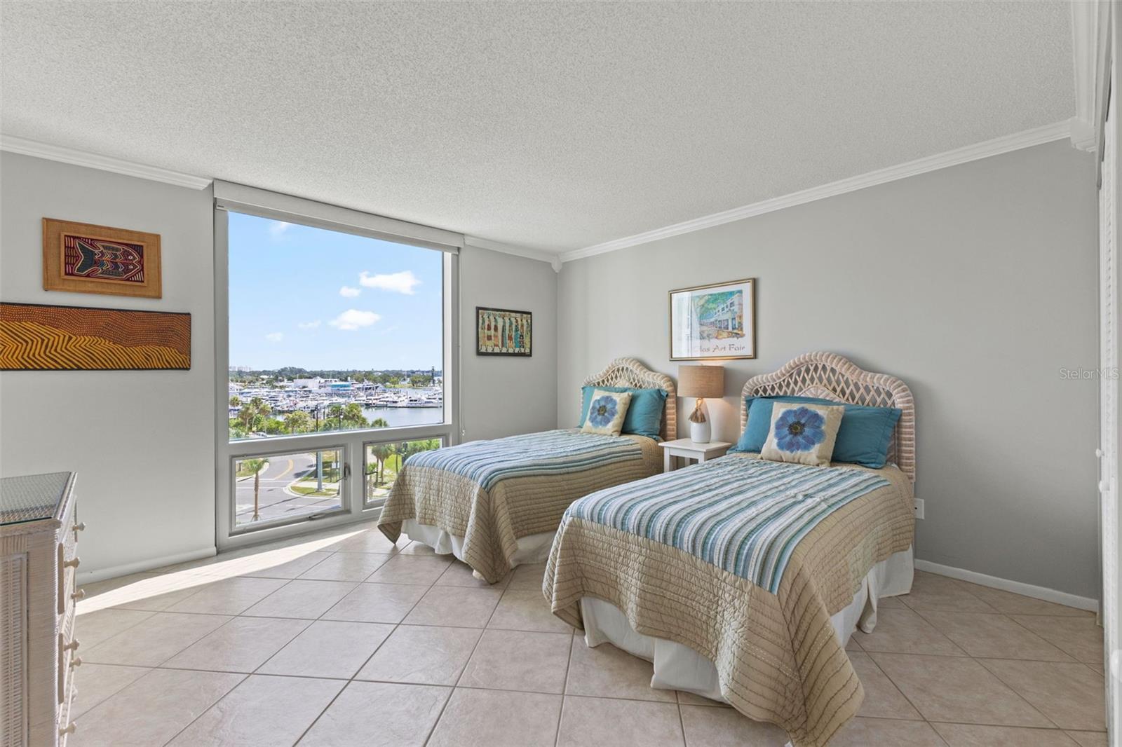 Image 32 of 62 For 1111 Gulfstream Avenue 6b