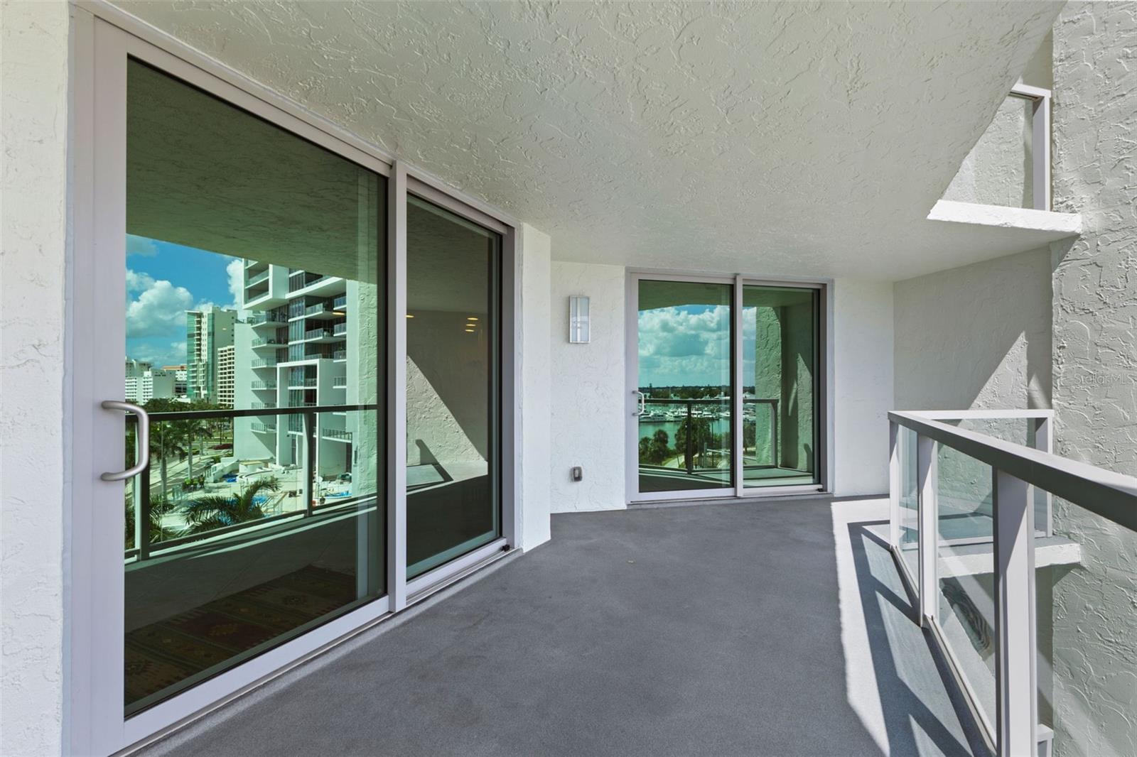 Image 35 of 62 For 1111 Gulfstream Avenue 6b