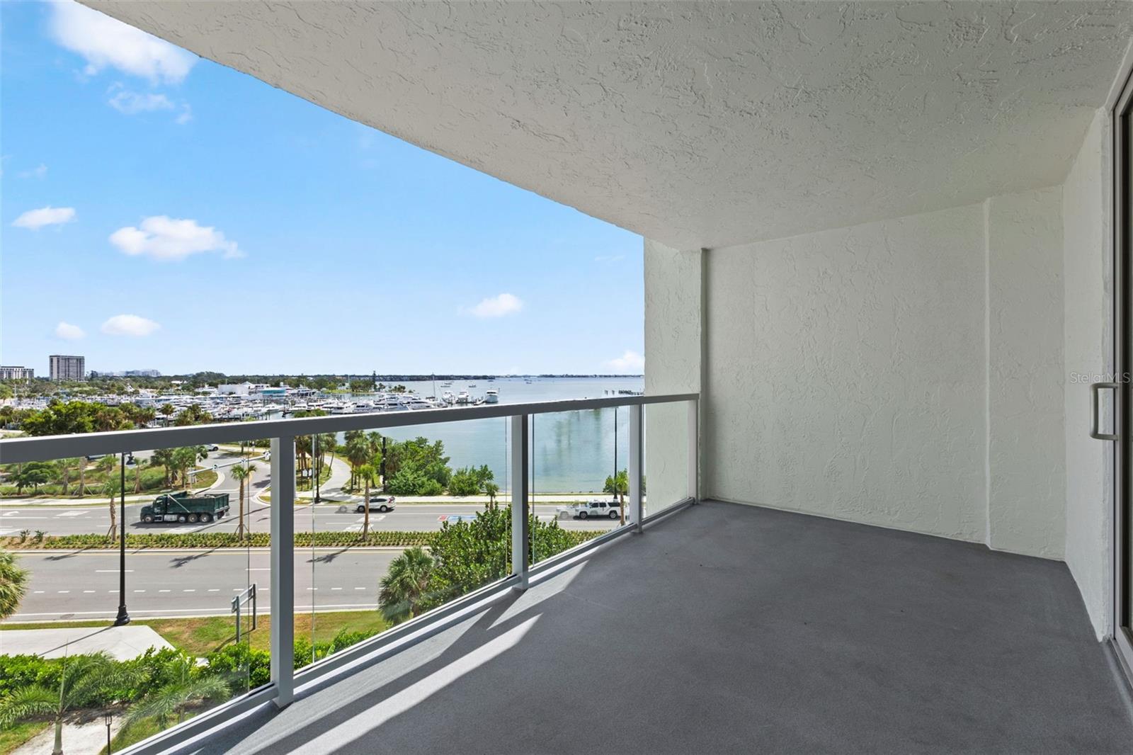 Image 36 of 62 For 1111 Gulfstream Avenue 6b
