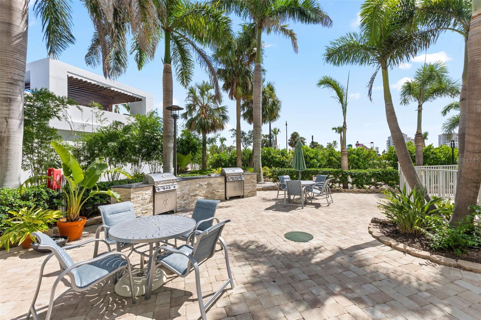 Image 39 of 62 For 1111 Gulfstream Avenue 6b