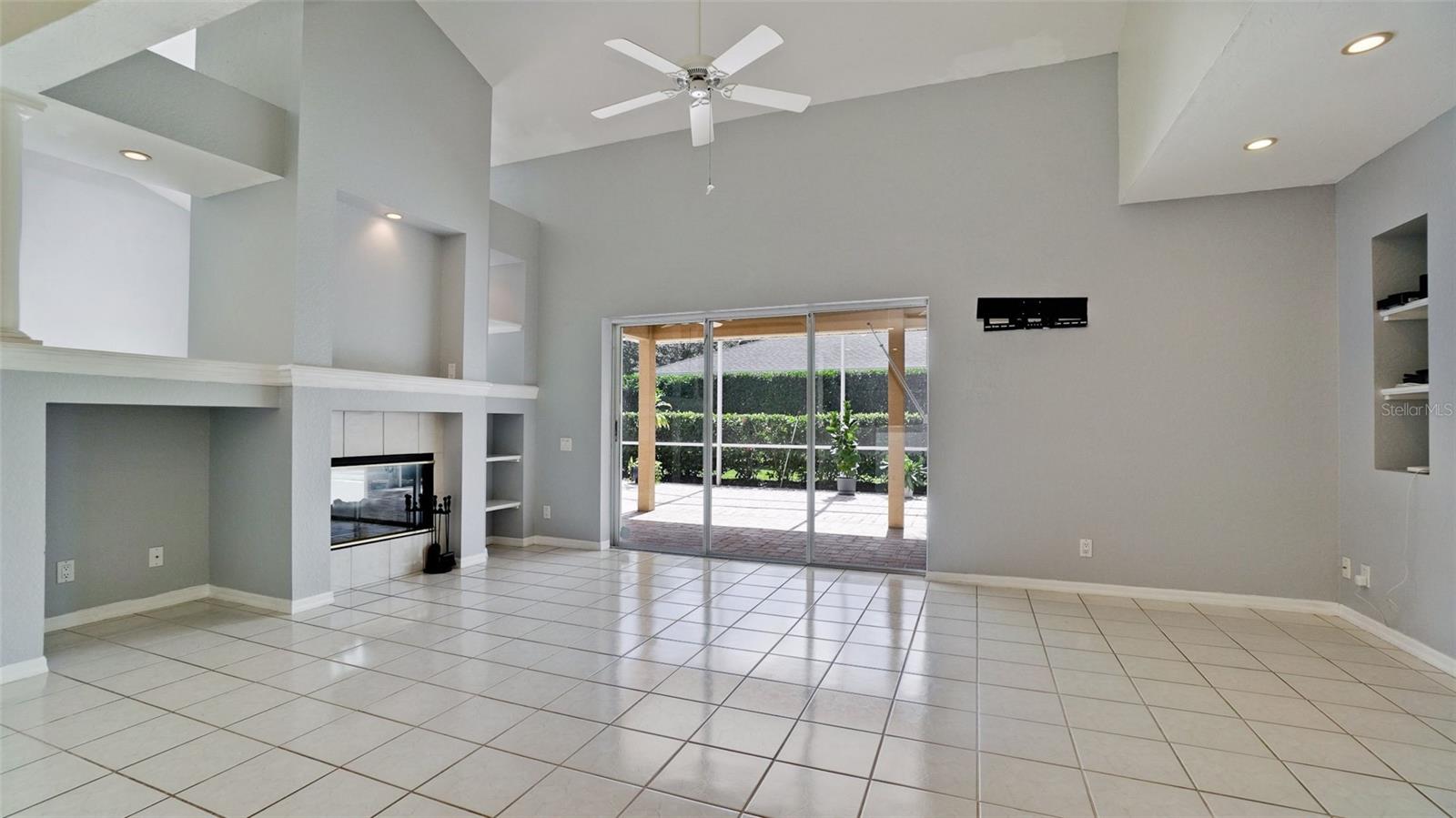 Image 20 of 43 For 9102 12th Avenue Nw