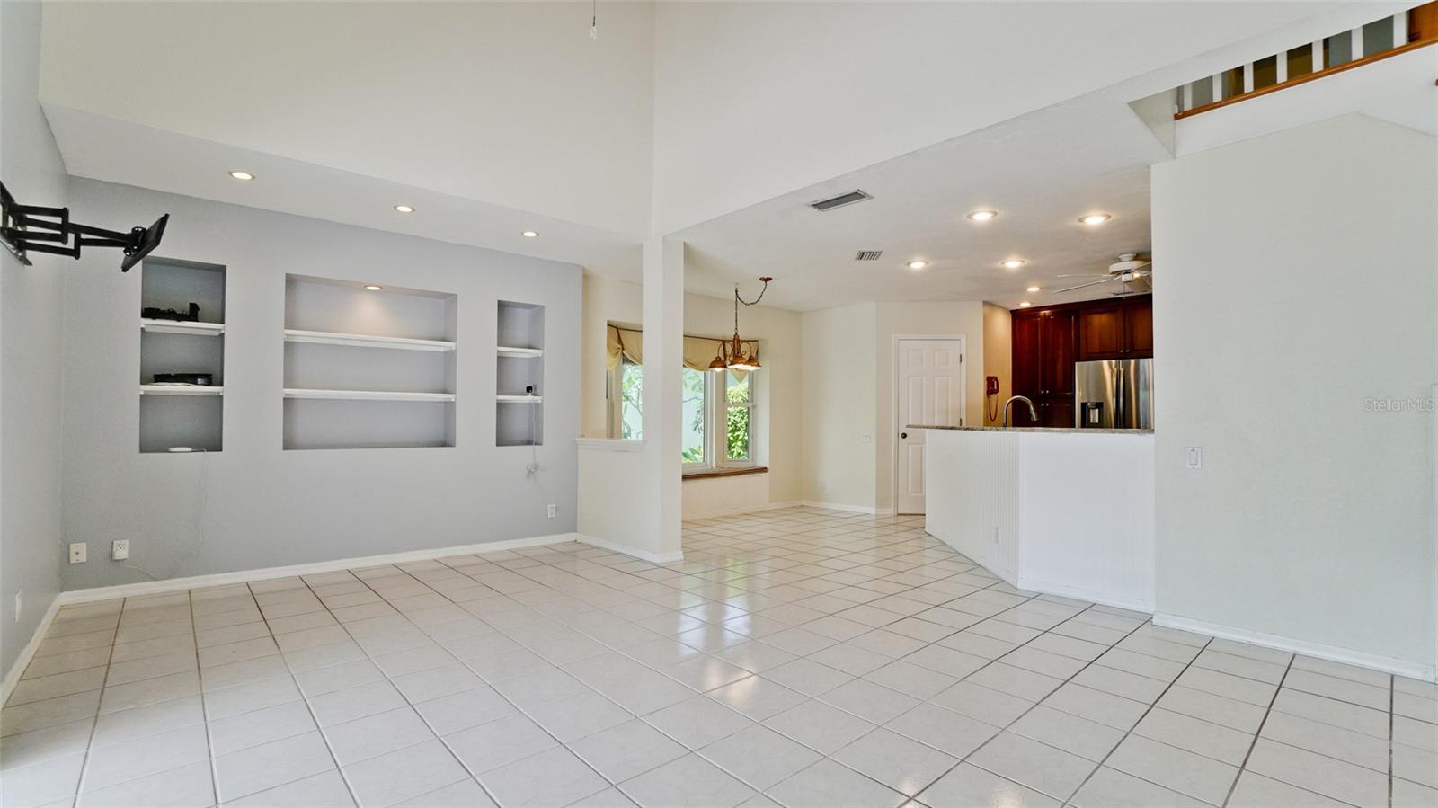 Image 22 of 43 For 9102 12th Avenue Nw