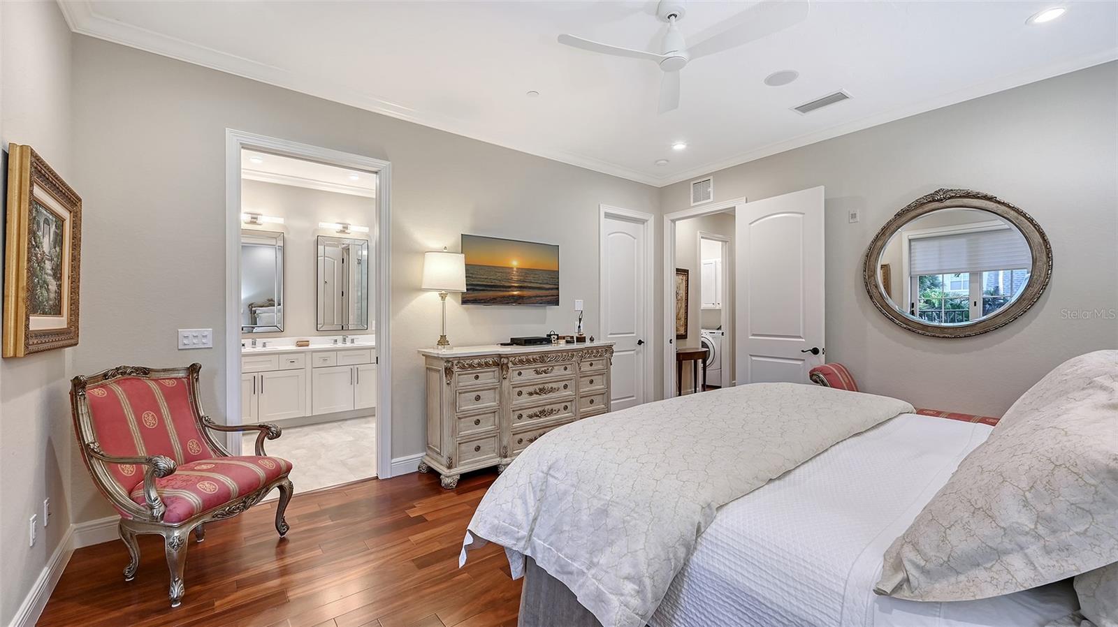 Image 21 of 41 For 1513 Oak Street 18