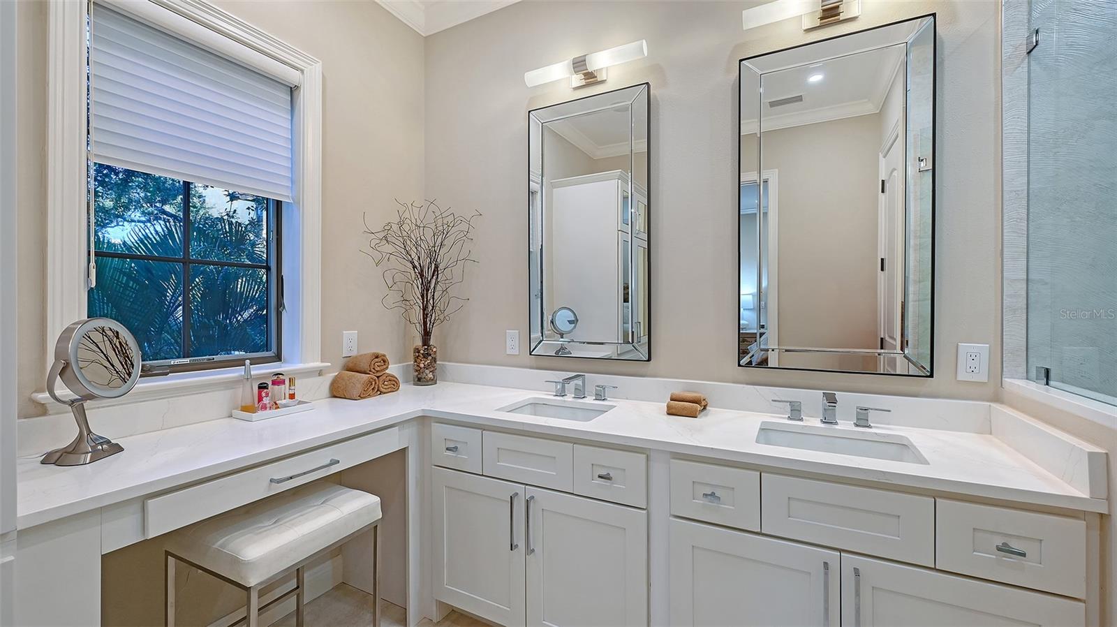 Image 22 of 41 For 1513 Oak Street 18
