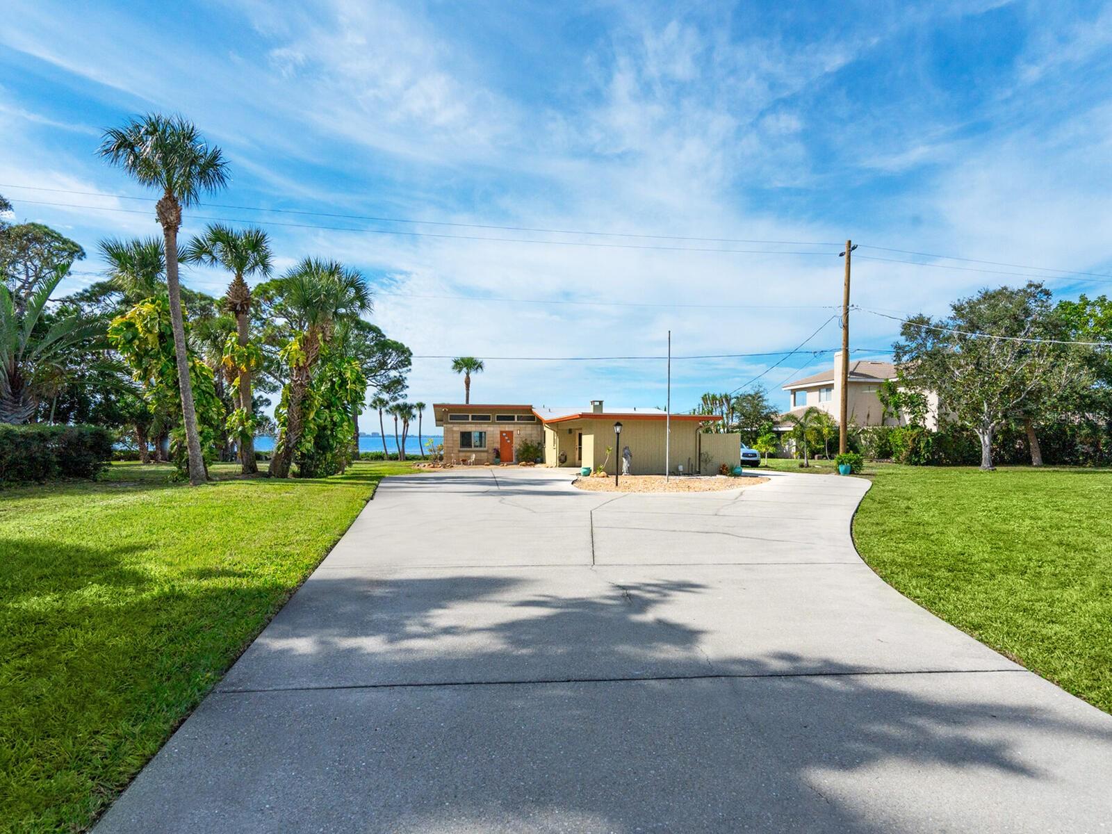 Image 37 of 40 For 7608 Westmoreland Drive