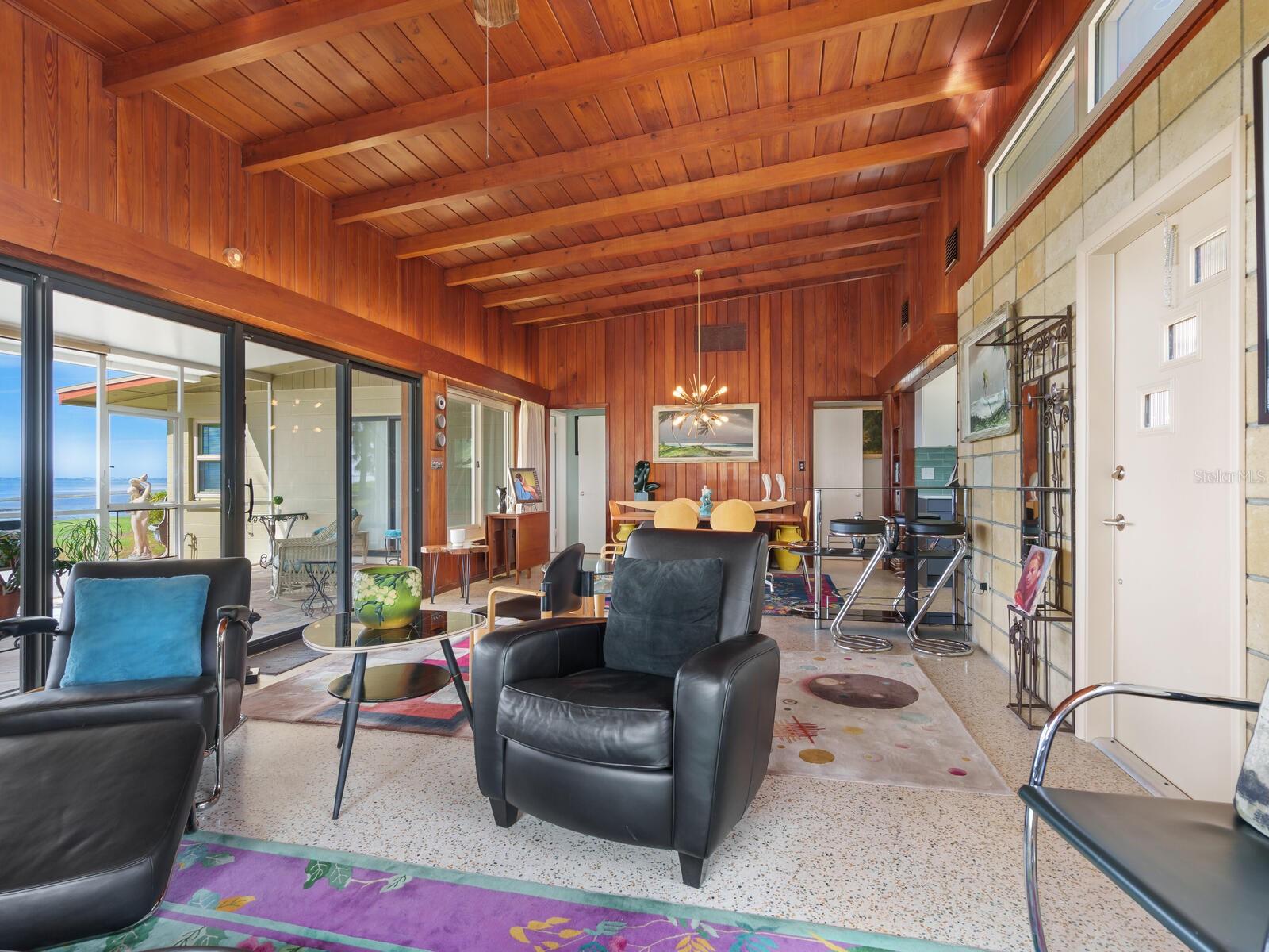 Image 9 of 40 For 7608 Westmoreland Drive