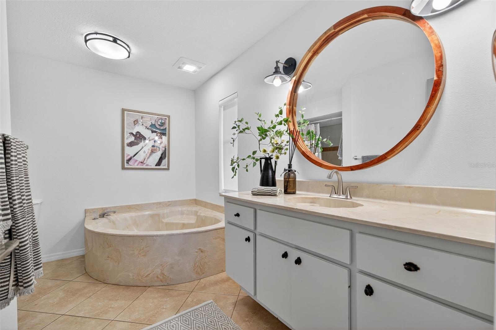 Image 19 of 68 For 2553 Scarlet Oak Court