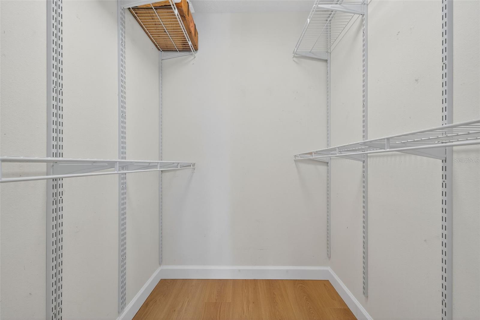 Image 36 of 68 For 2553 Scarlet Oak Court