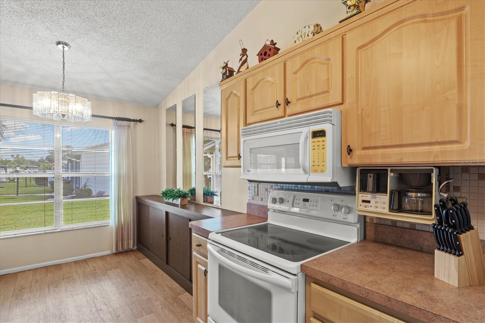Image 13 of 37 For 3701 39th Street W
