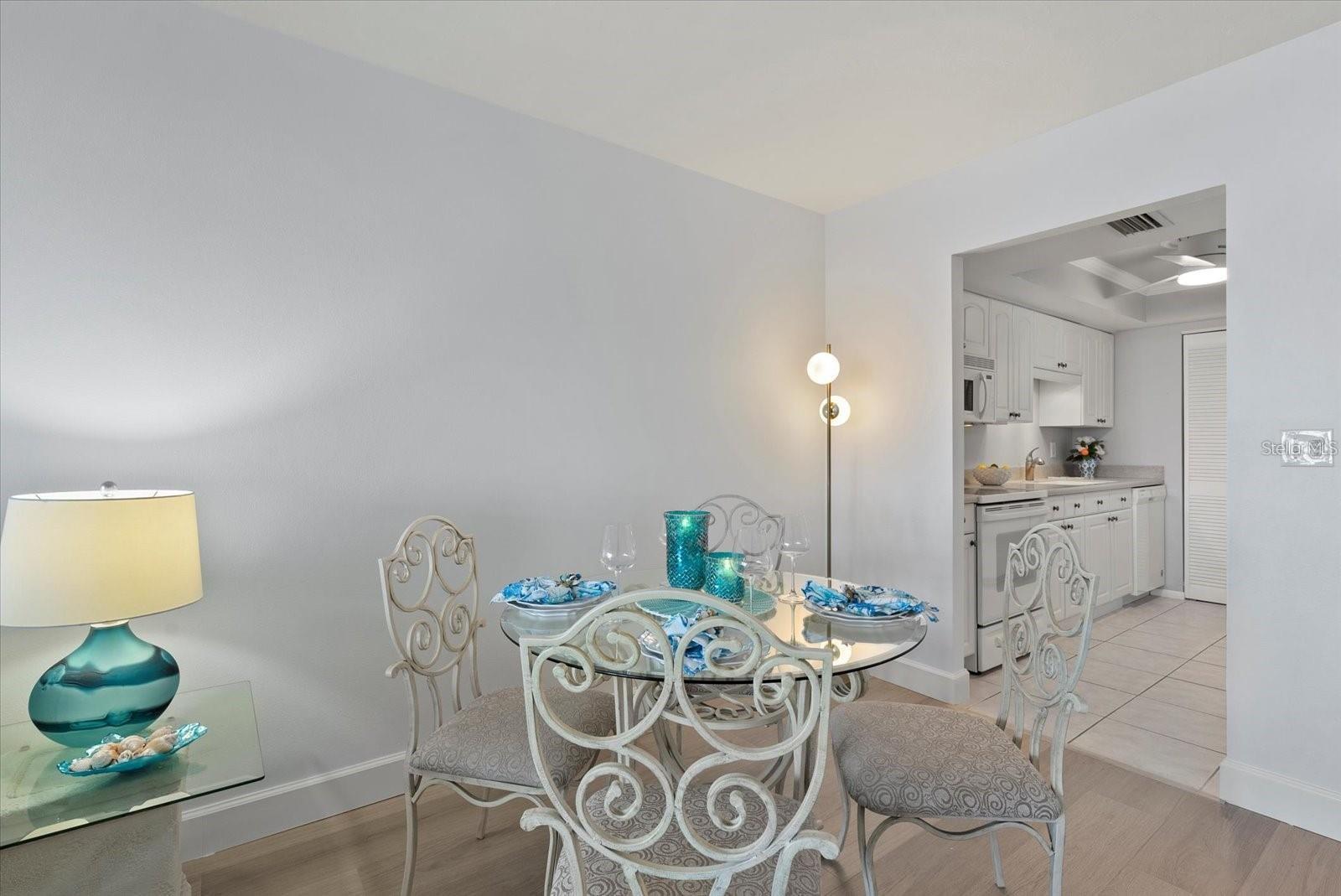 Image 13 of 35 For 255 The Esplanade N 106