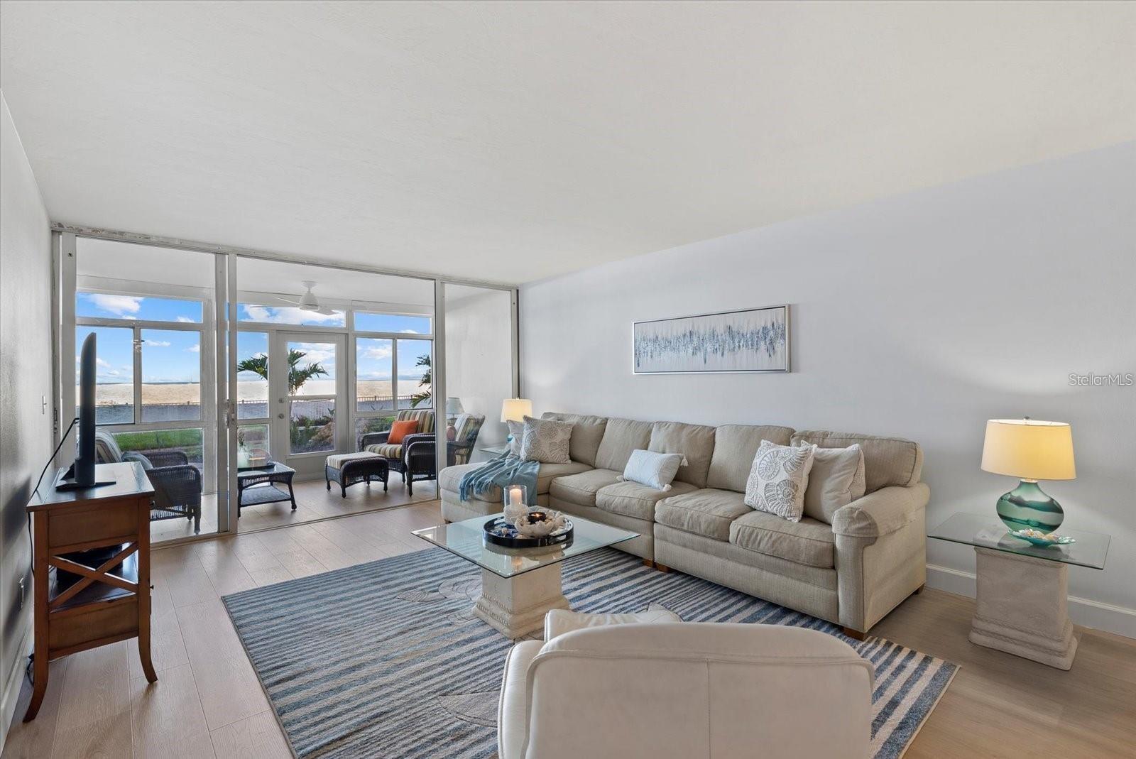 Image 15 of 35 For 255 The Esplanade N 106