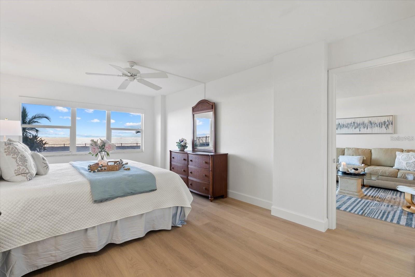 Image 19 of 35 For 255 The Esplanade N 106