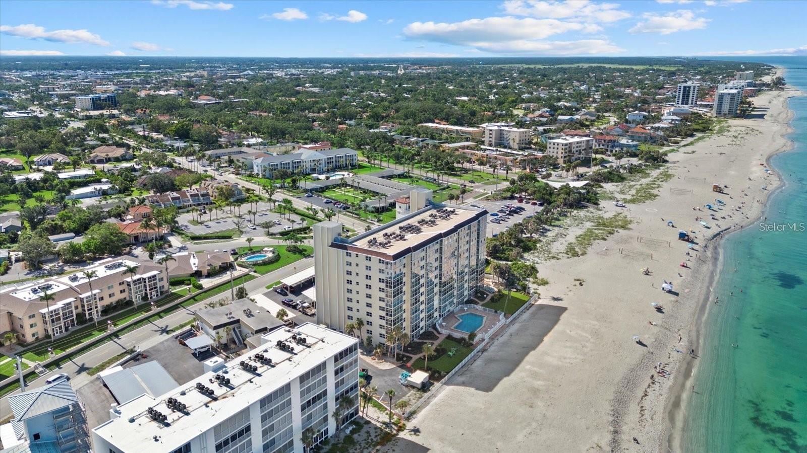 Image 4 of 35 For 255 The Esplanade N 106