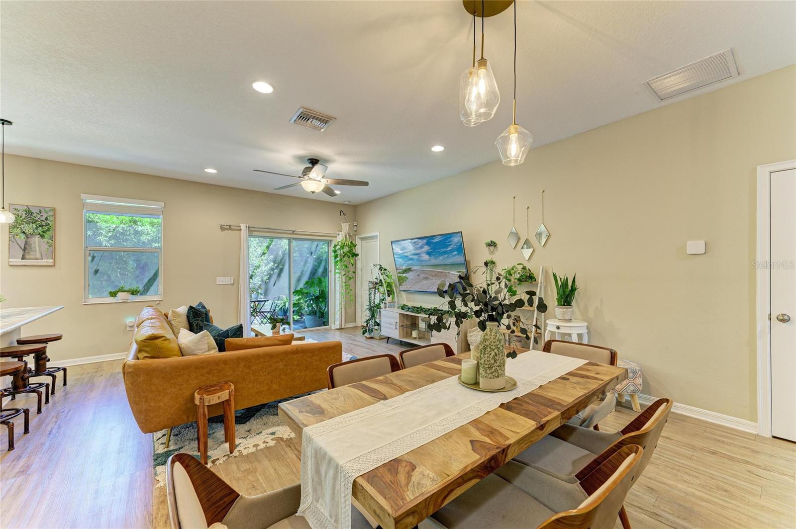 Image 10 of 32 For 2304 22nd Avenue