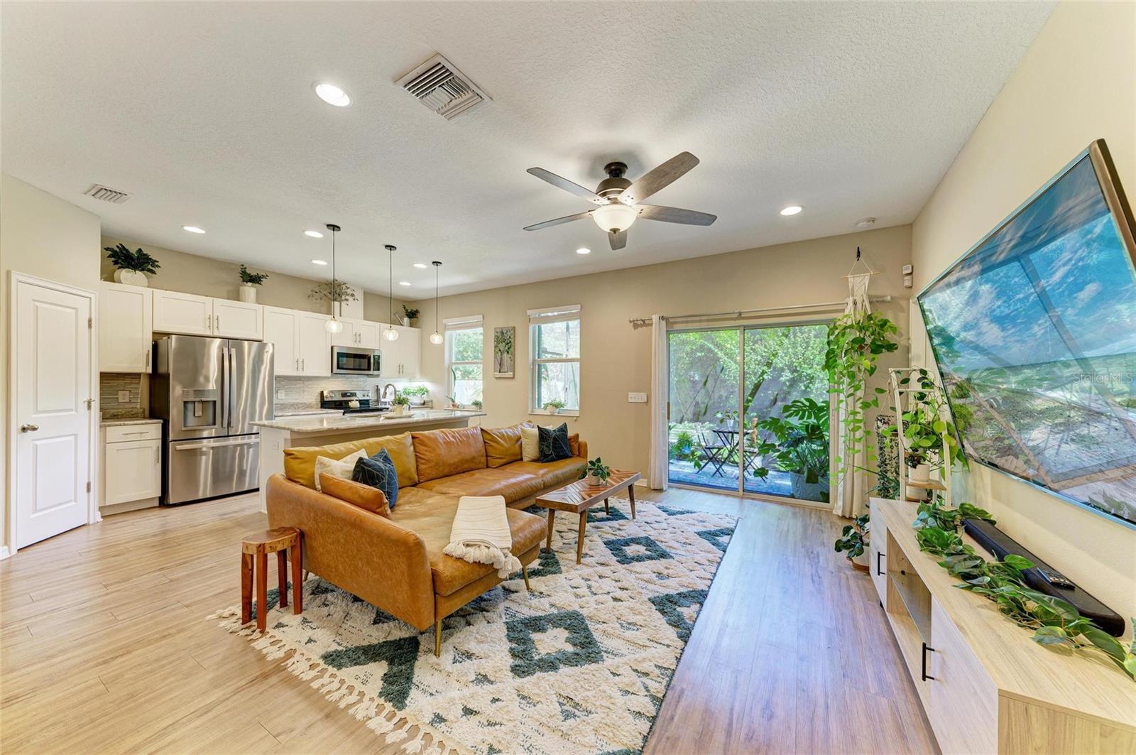 Image 13 of 32 For 2304 22nd Avenue