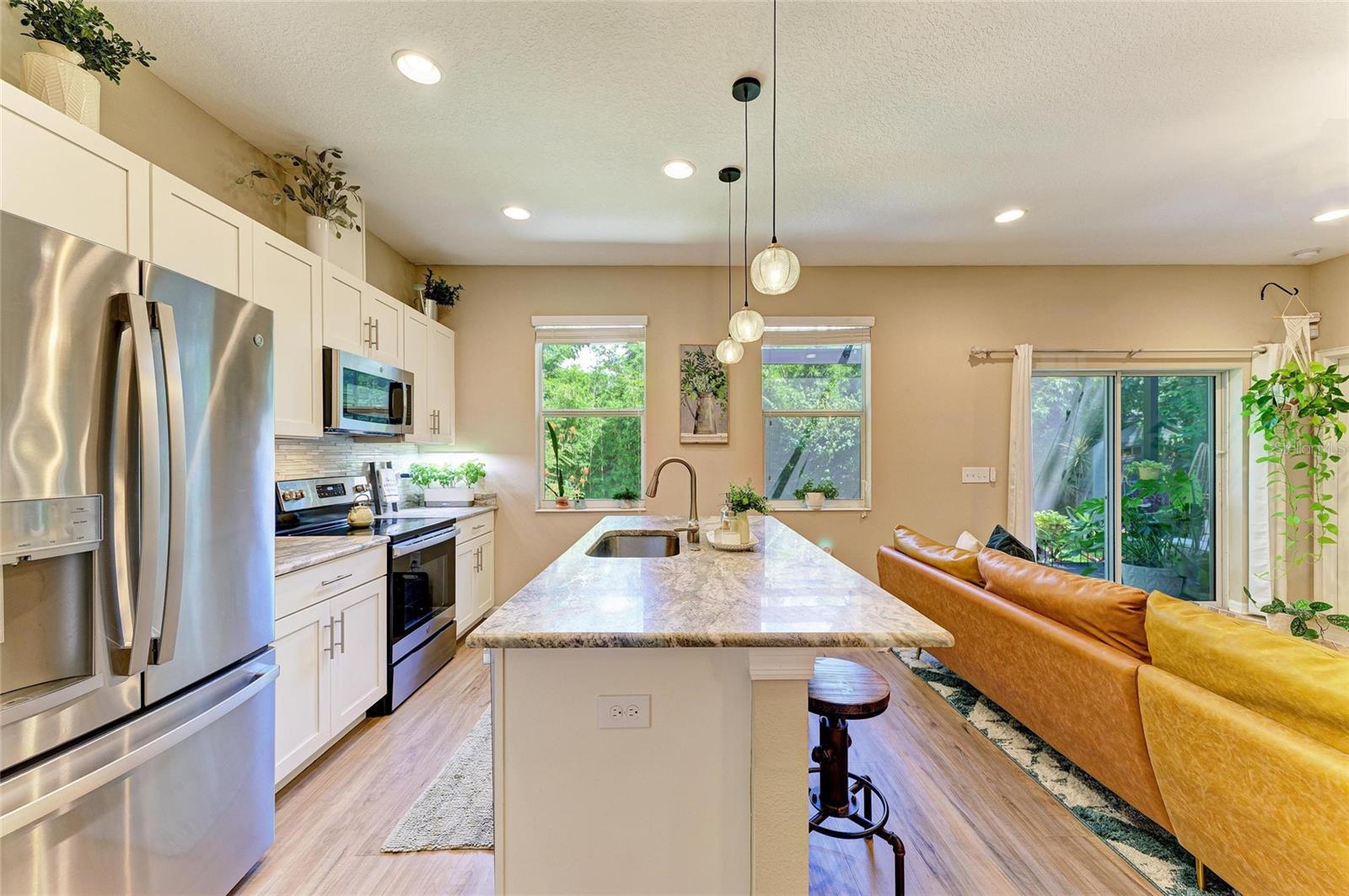 Image 16 of 32 For 2304 22nd Avenue