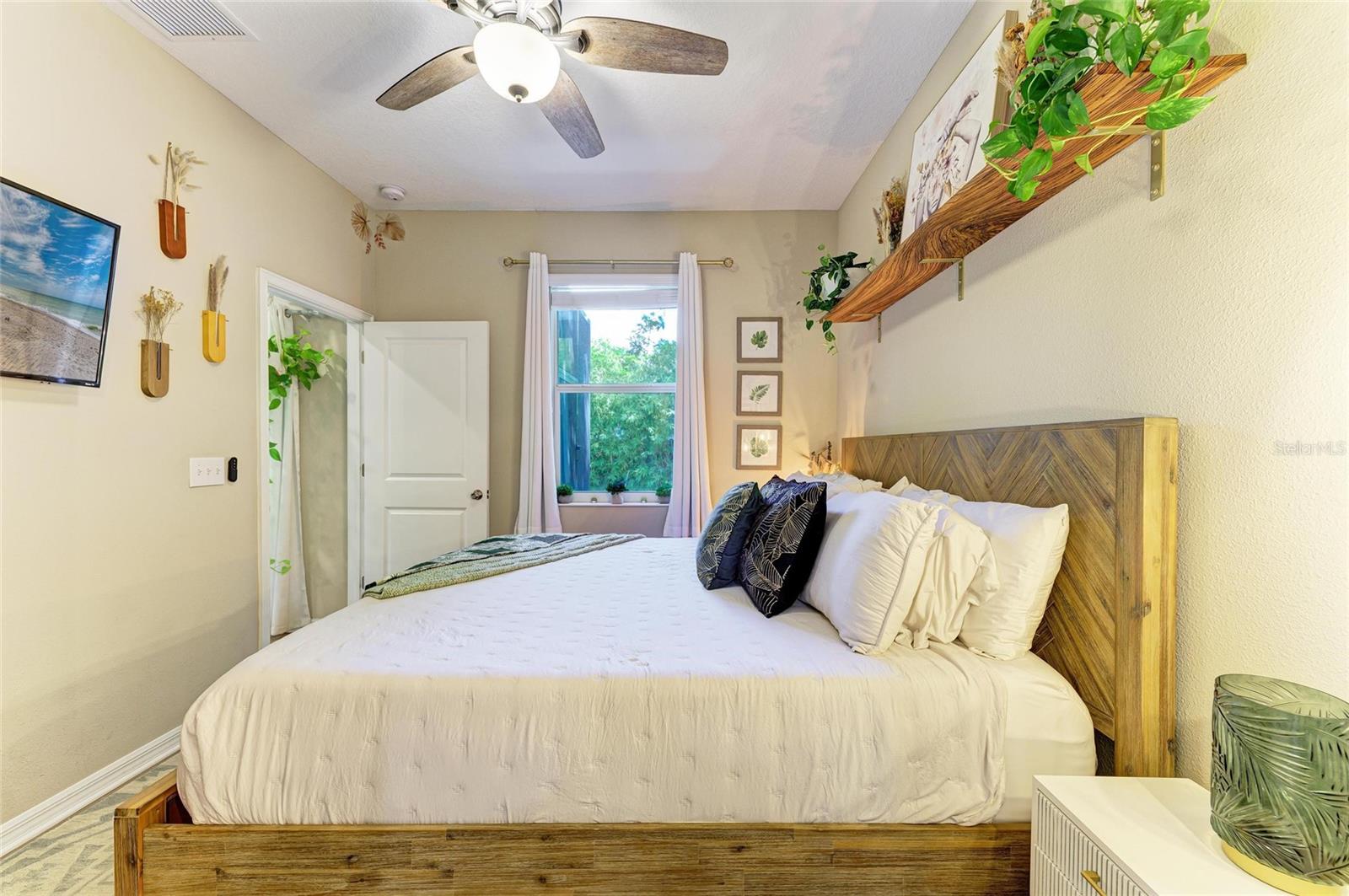 Image 27 of 32 For 2304 22nd Avenue