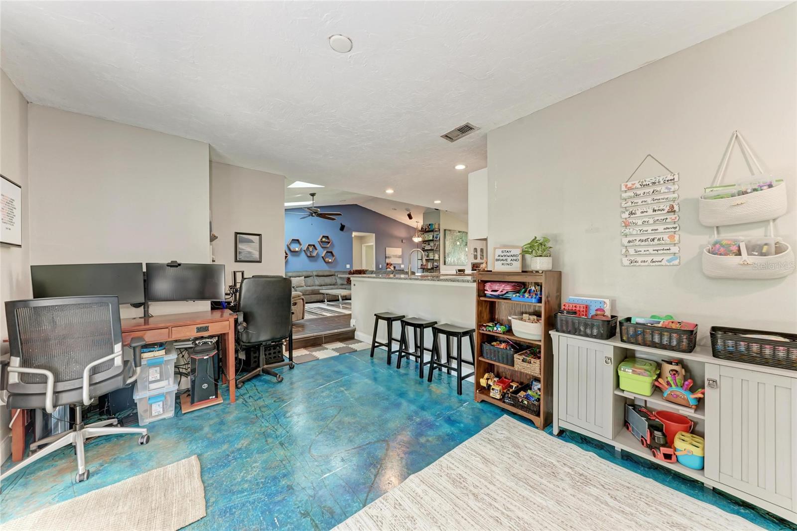 Image 34 of 52 For 1821 Racimo Drive