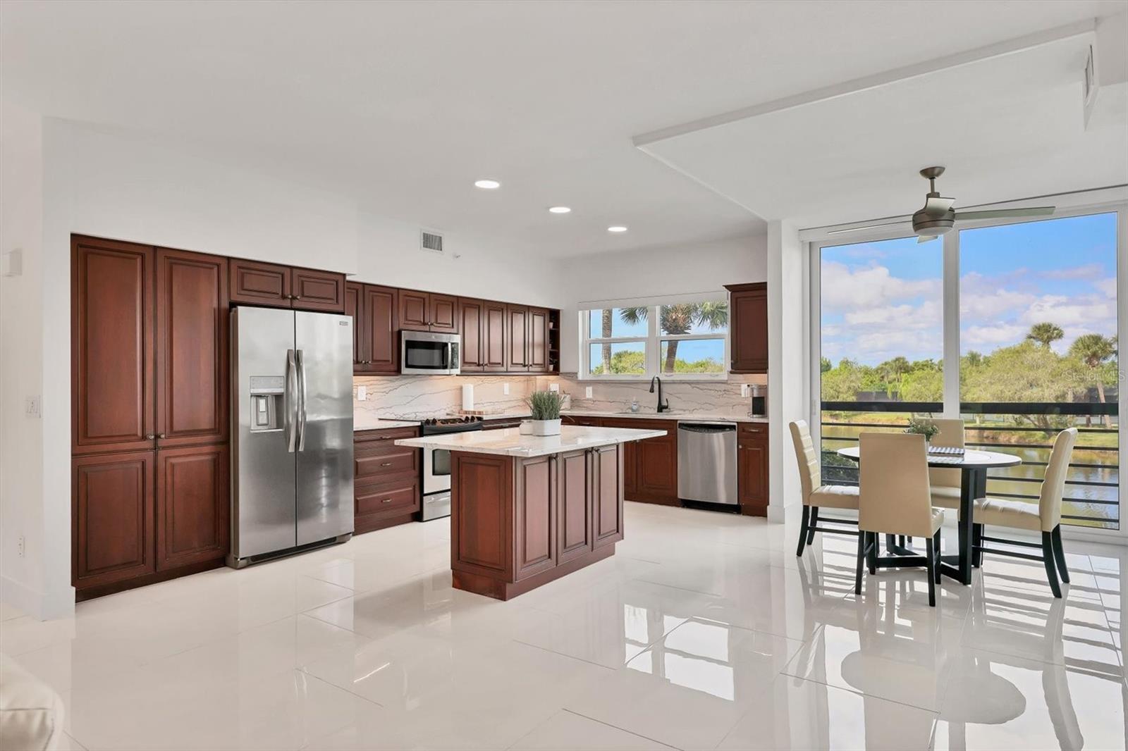 Image 9 of 51 For 5408 Eagles Point Circle 102