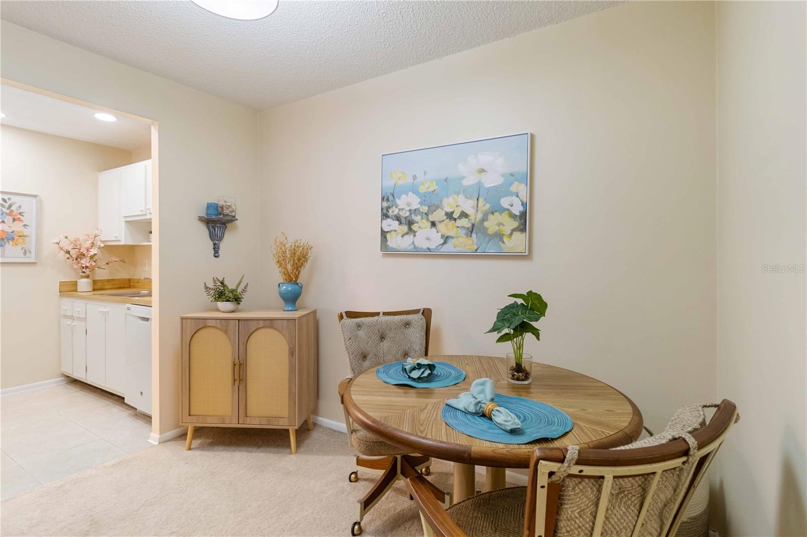 Image 10 of 31 For 3267 Beneva Road 103