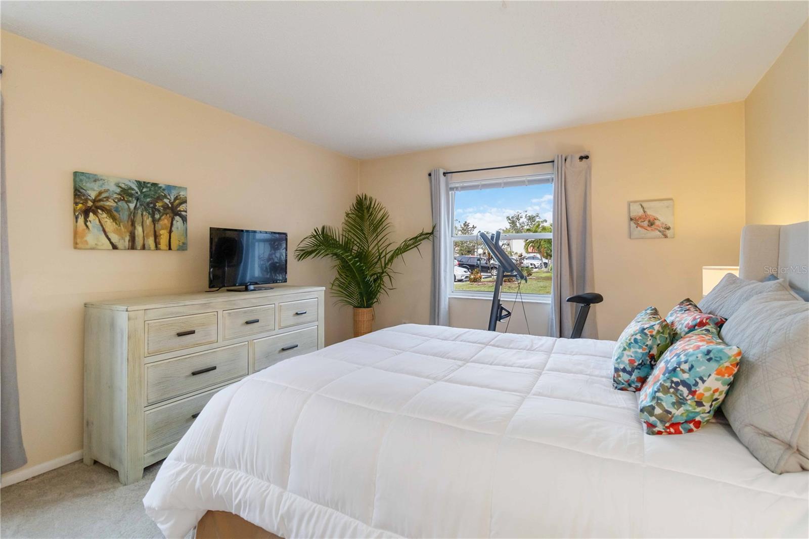 Image 20 of 31 For 3267 Beneva Road 103