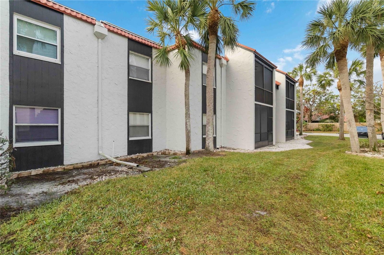Image 26 of 31 For 3267 Beneva Road 103