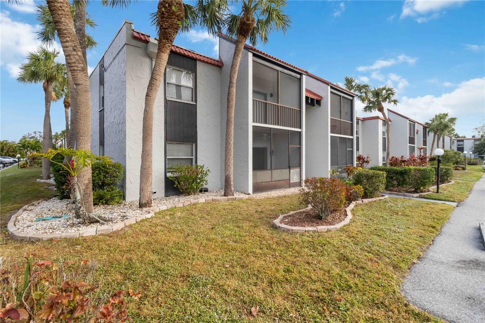 Image 28 of 31 For 3267 Beneva Road 103
