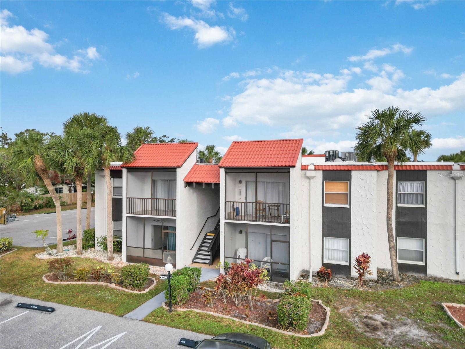 Image 3 of 31 For 3267 Beneva Road 103