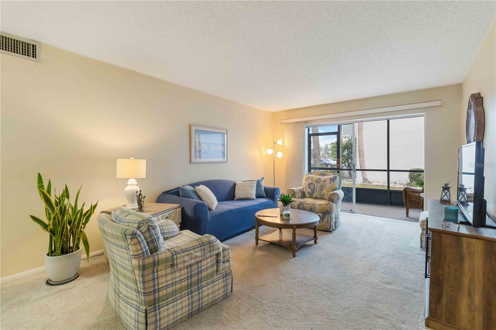 Image 4 of 31 For 3267 Beneva Road 103