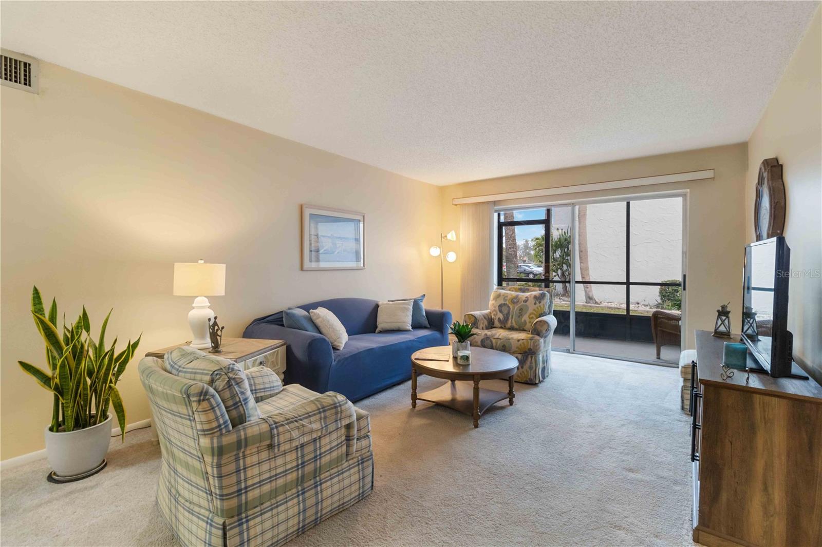 Image 5 of 31 For 3267 Beneva Road 103