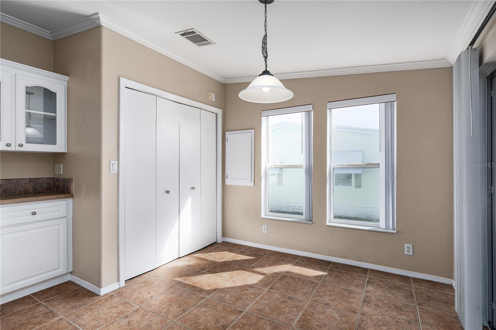 Image 12 of 37 For 8410 Imperial Circle