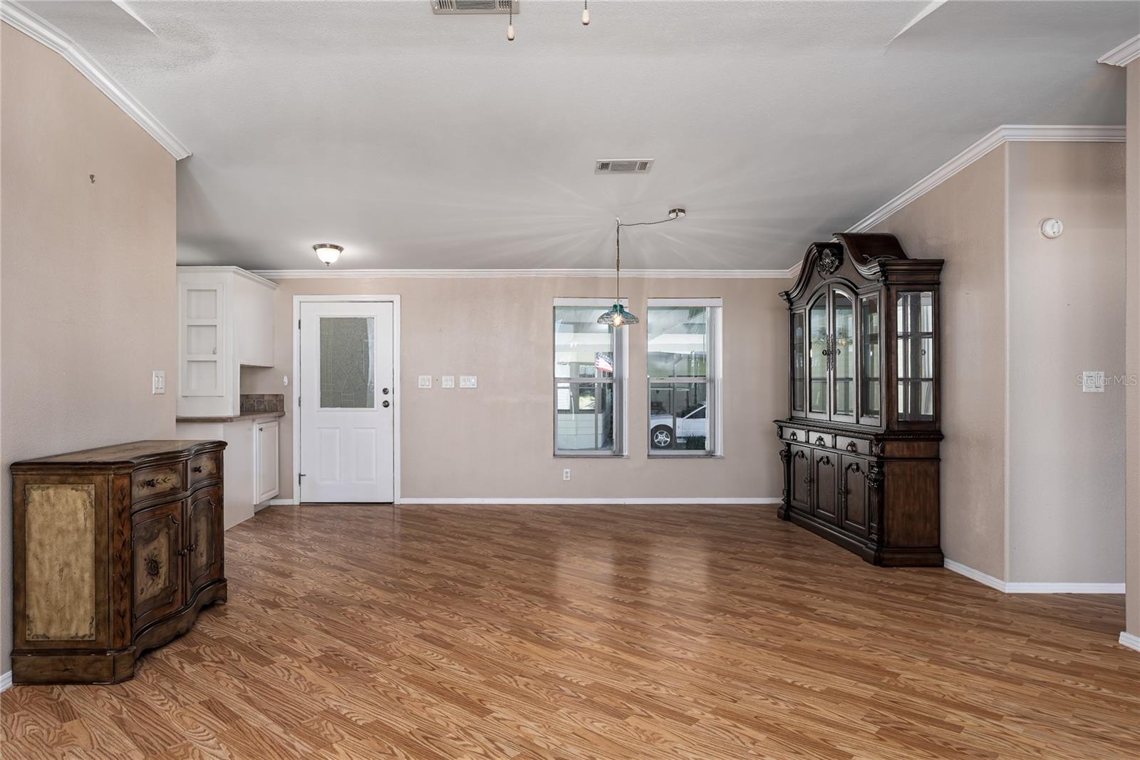 Image 6 of 37 For 8410 Imperial Circle