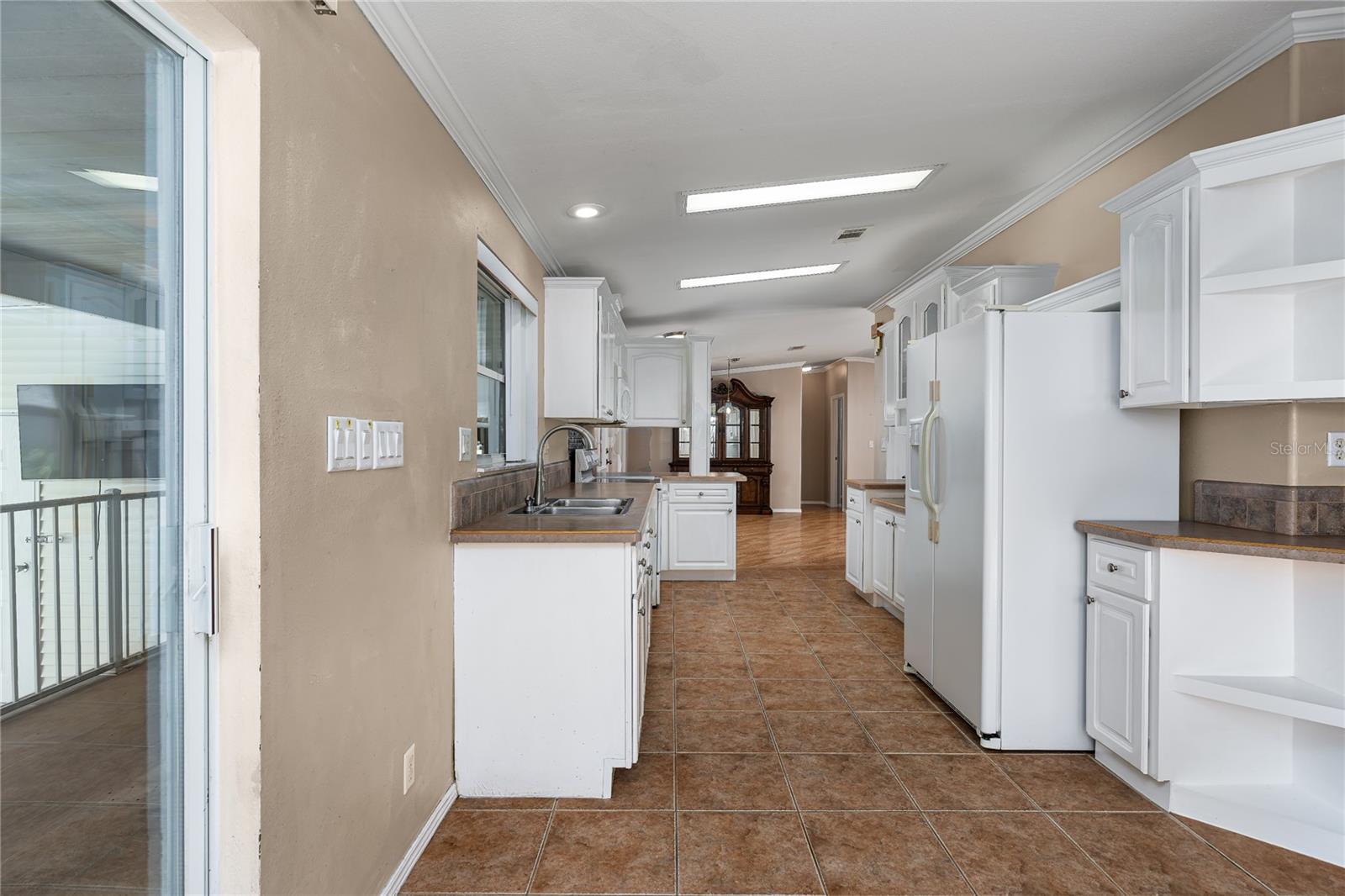 Image 9 of 37 For 8410 Imperial Circle