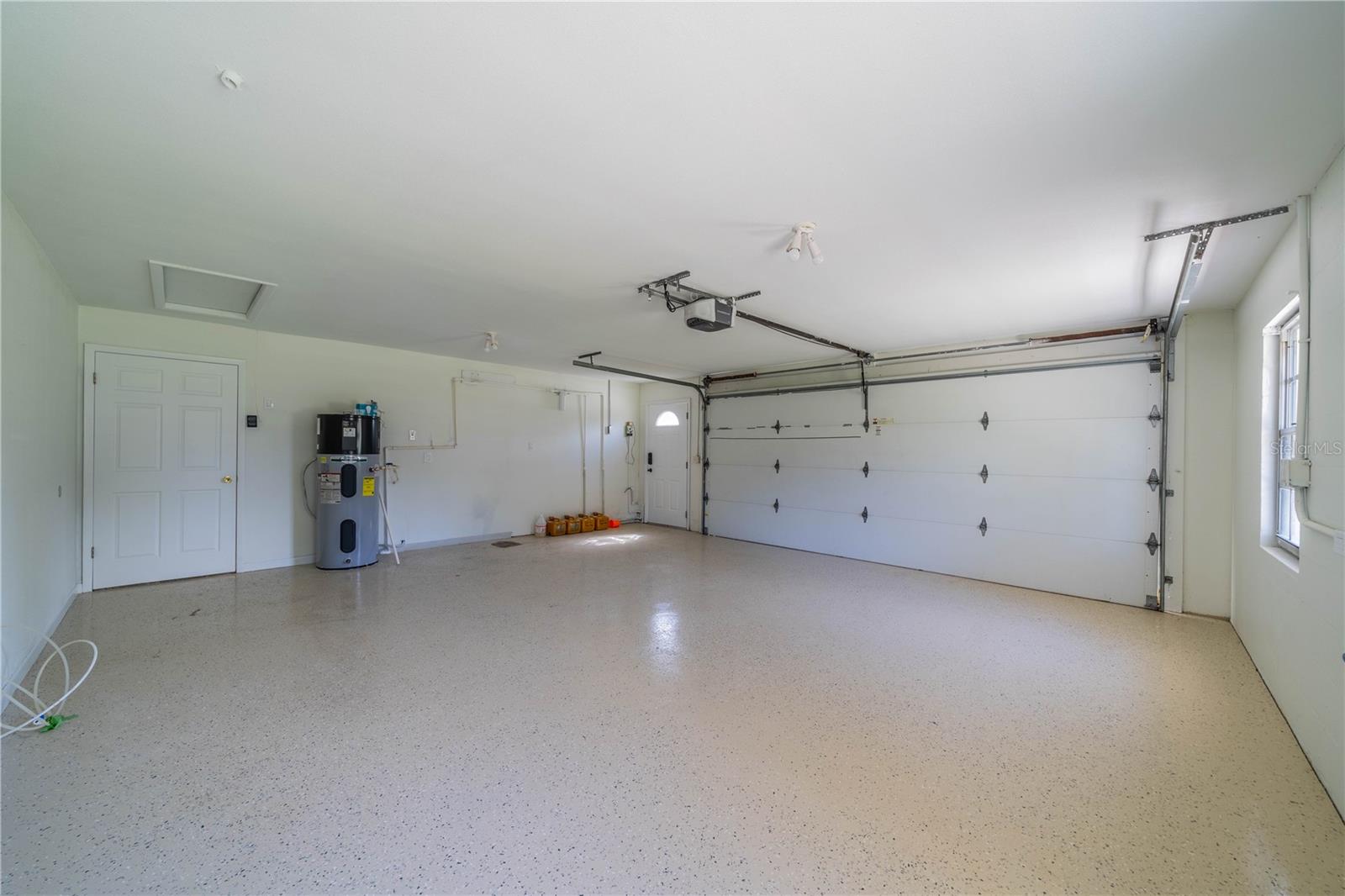 Image 32 of 37 For 11202 Tralee Drive