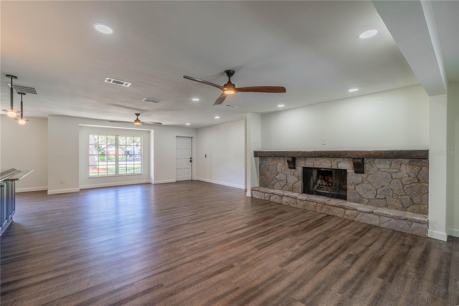 Image 8 of 37 For 11202 Tralee Drive