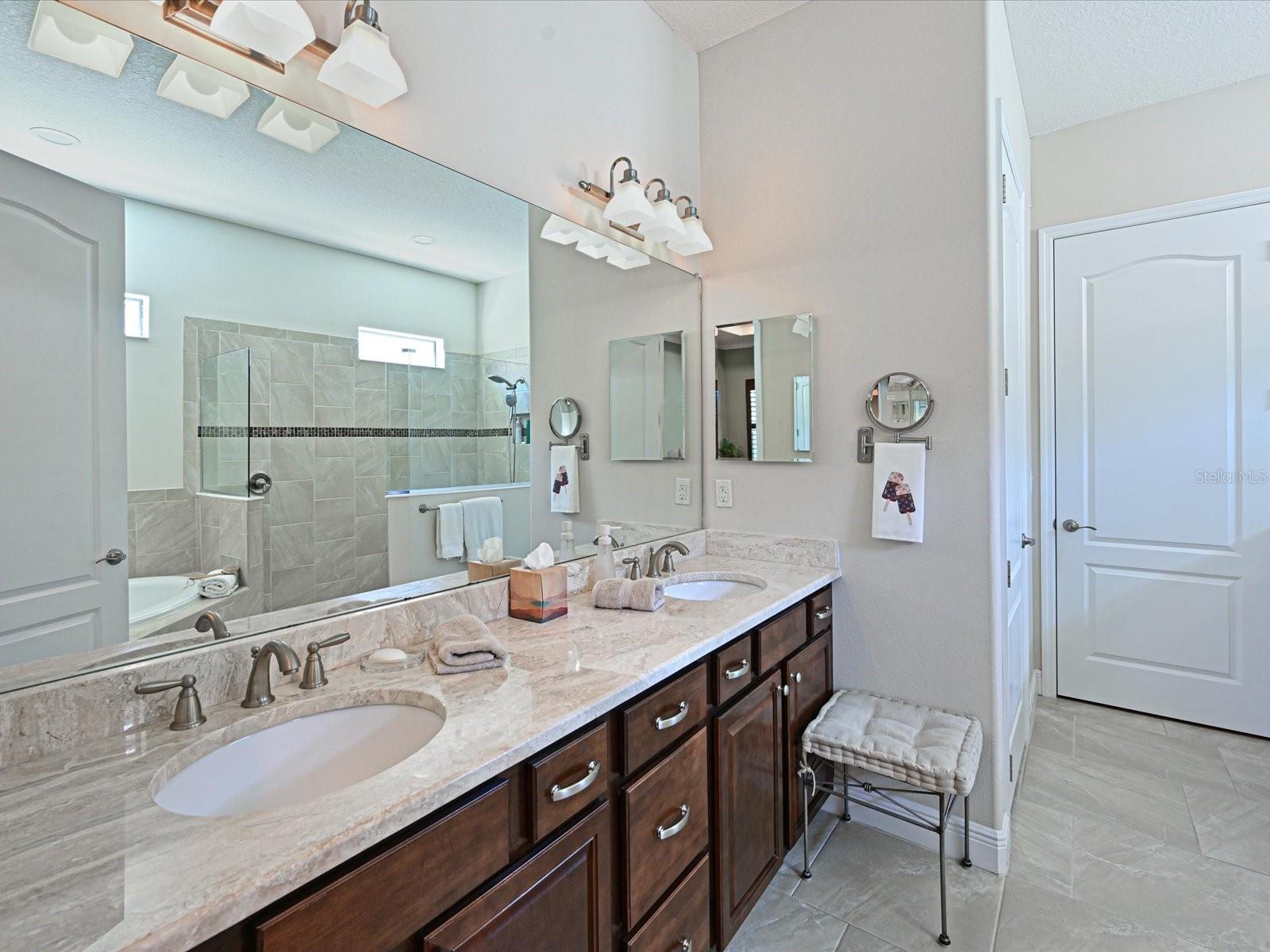 Image 19 of 49 For 6220 Champions Row Street