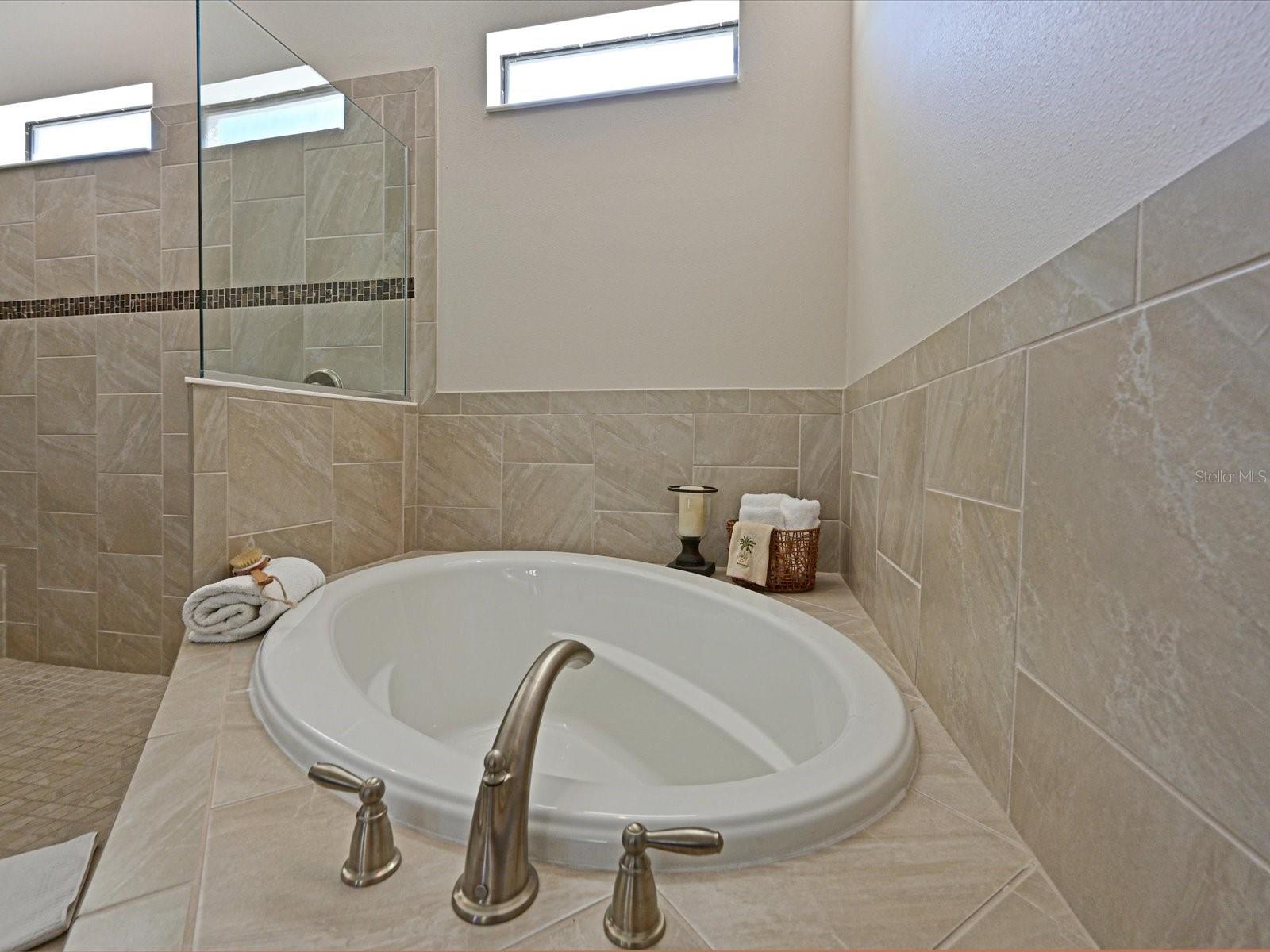 Image 21 of 49 For 6220 Champions Row Street