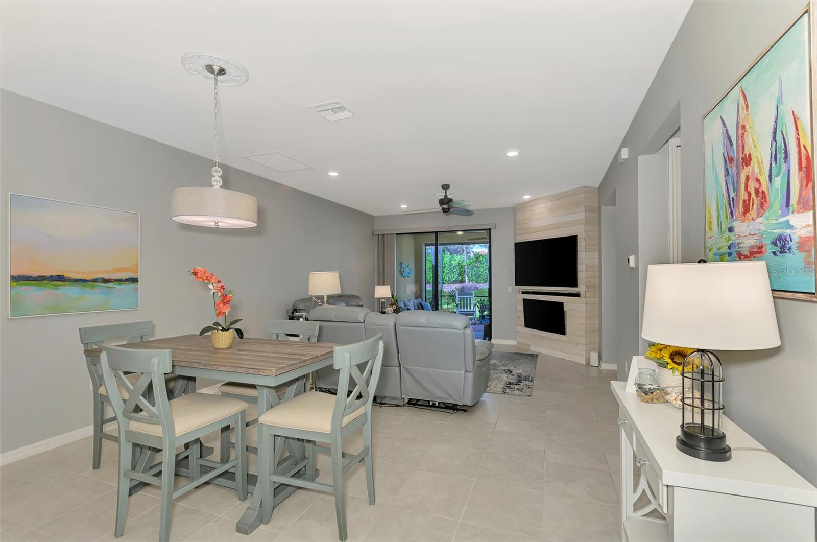 Image 11 of 56 For 18819 Lanuvio Street