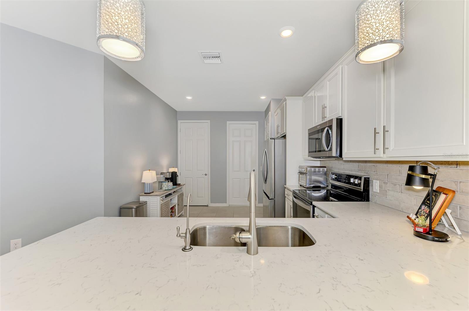 Image 20 of 56 For 18819 Lanuvio Street