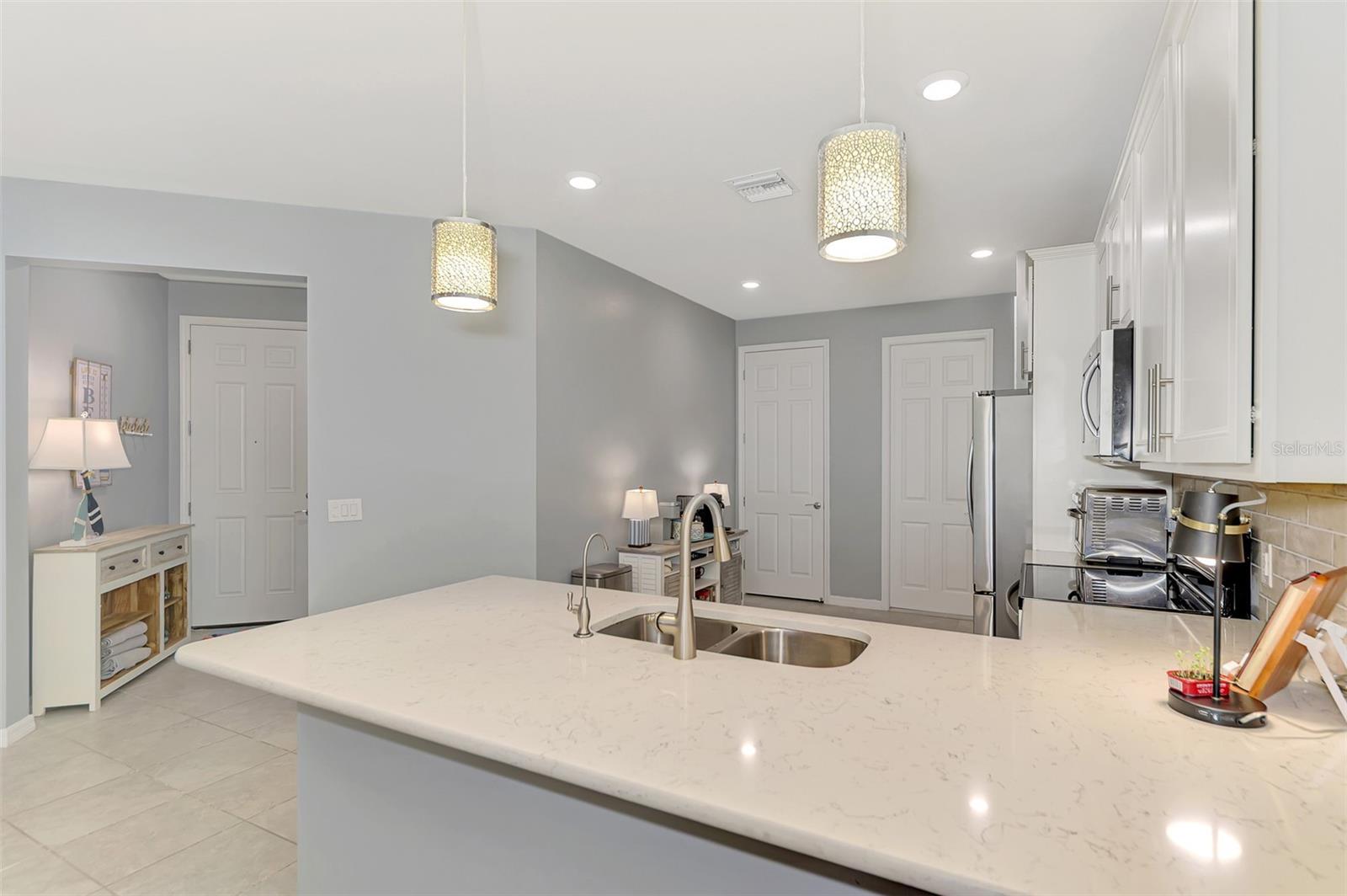 Image 21 of 56 For 18819 Lanuvio Street