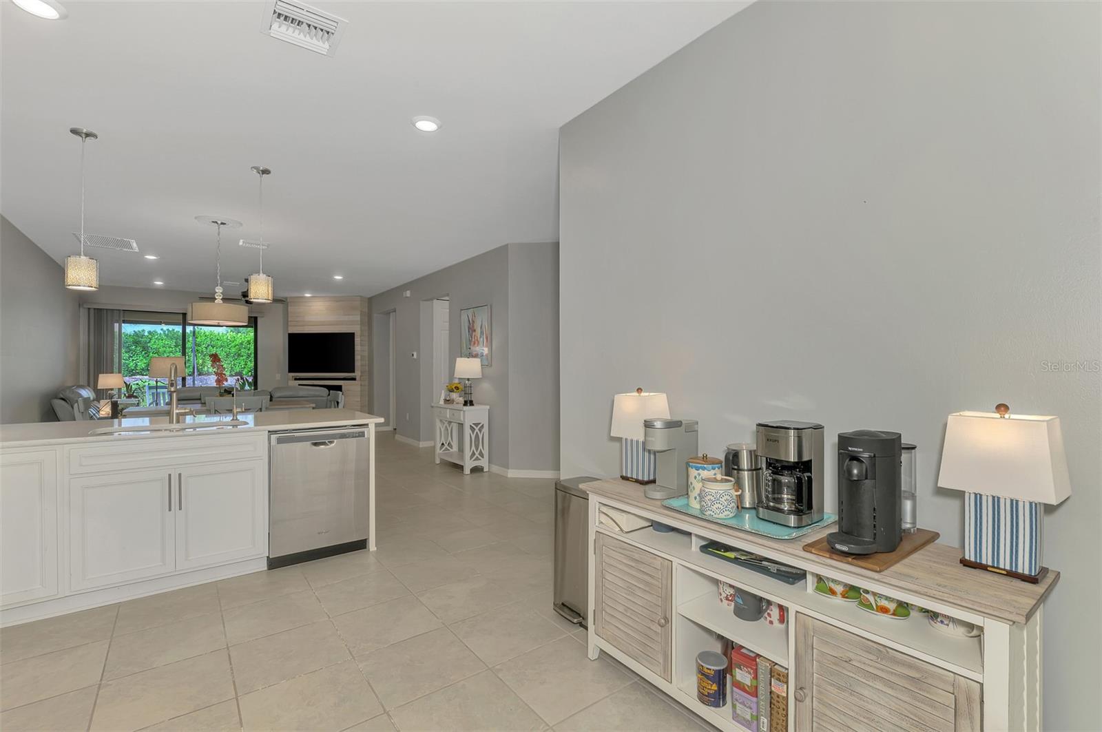 Image 24 of 56 For 18819 Lanuvio Street