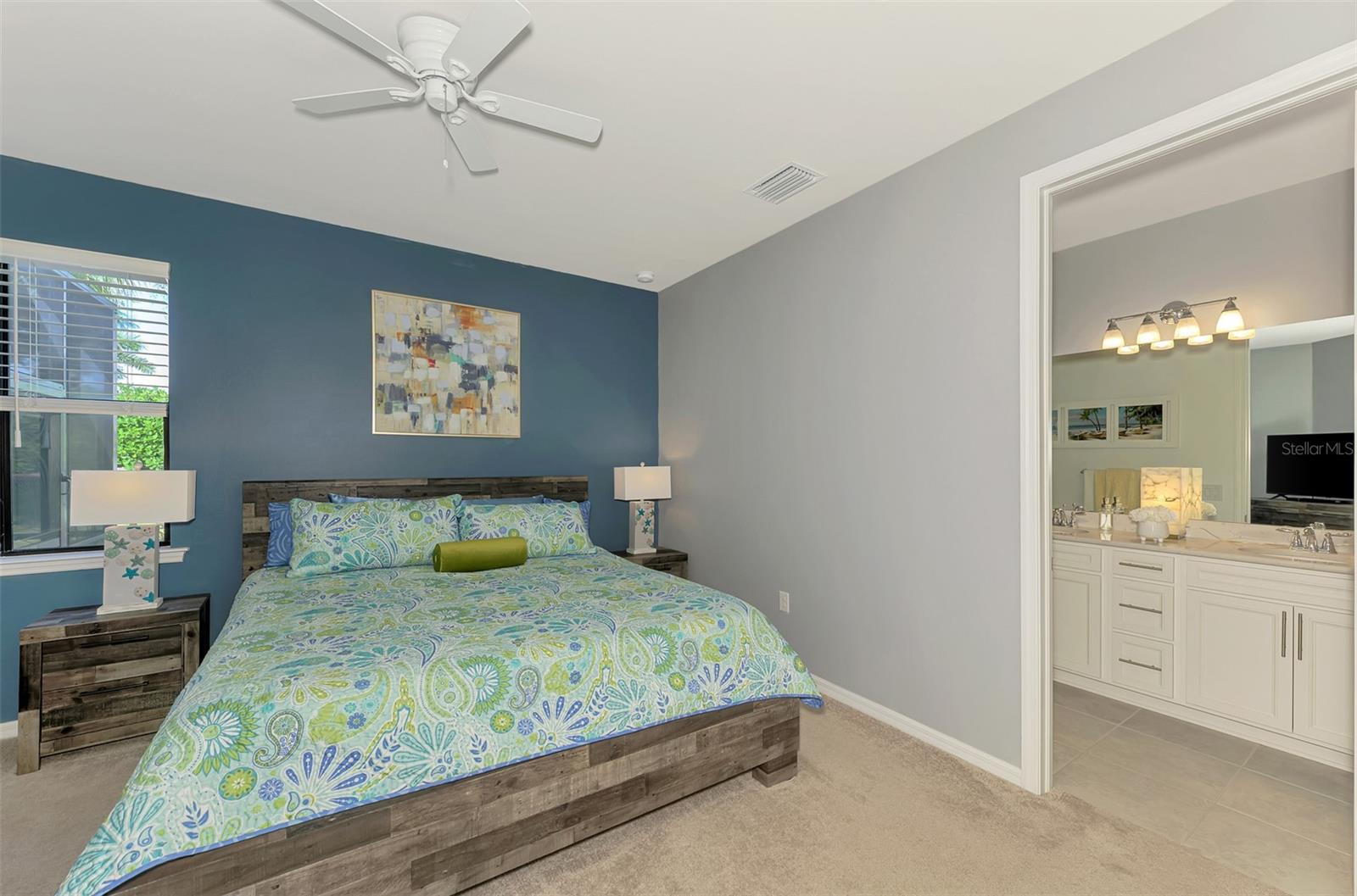 Image 29 of 56 For 18819 Lanuvio Street