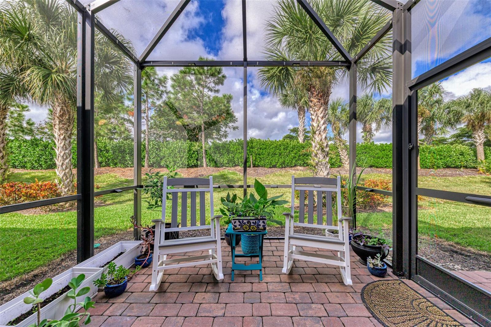 Image 4 of 56 For 18819 Lanuvio Street