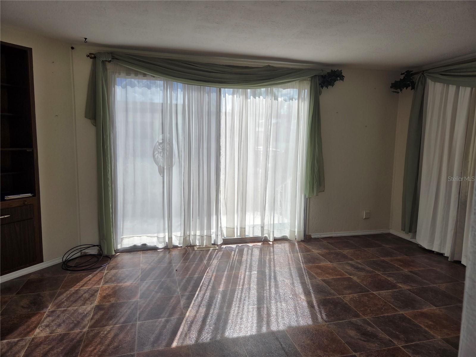 Image 6 of 12 For 3324 Laurel Oak Way